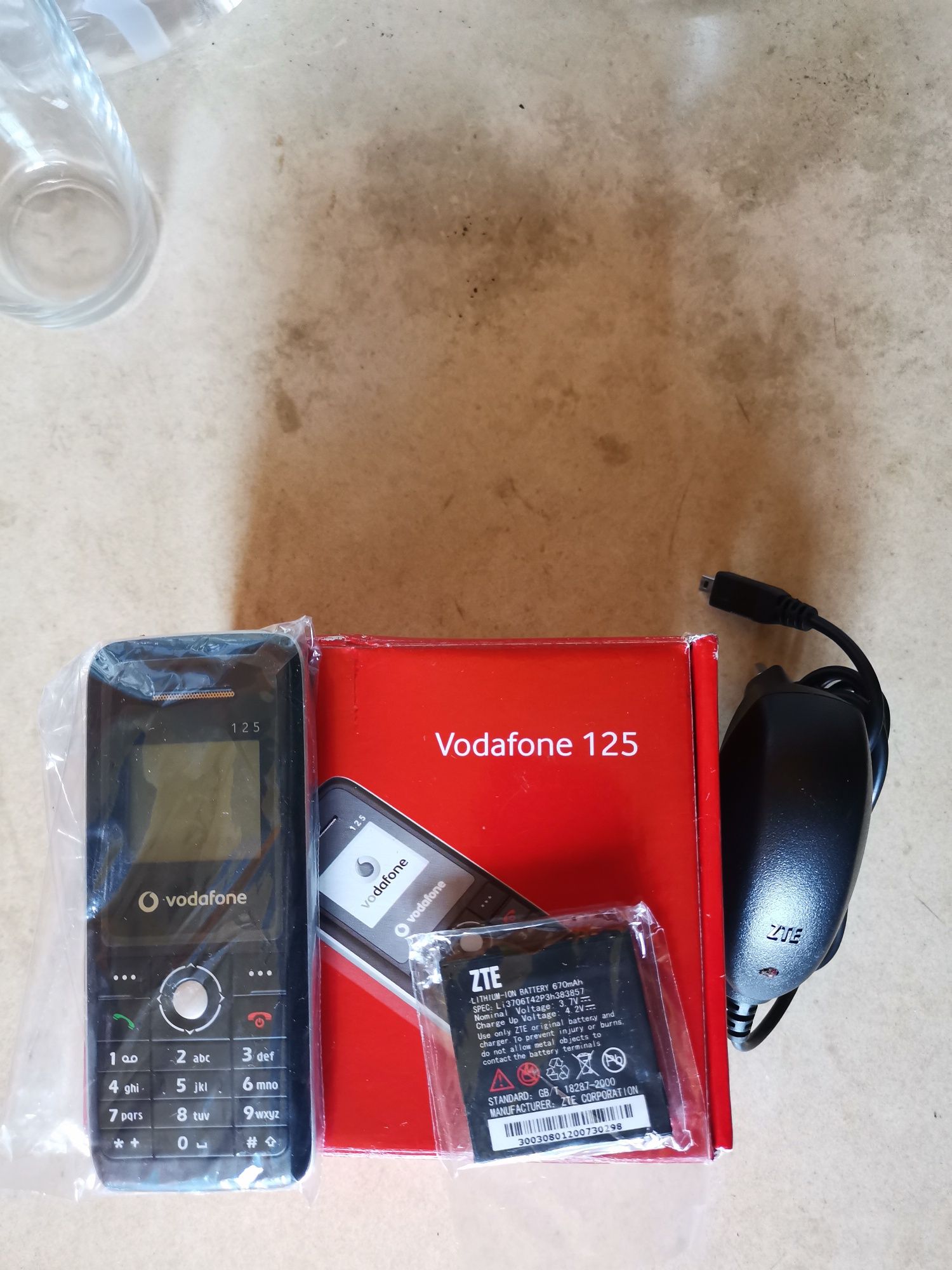 Gsm Vodofone 125 чисто нов