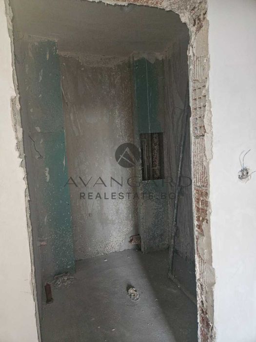 оф.22891 Тристаен с АКТ 14/ Тракия