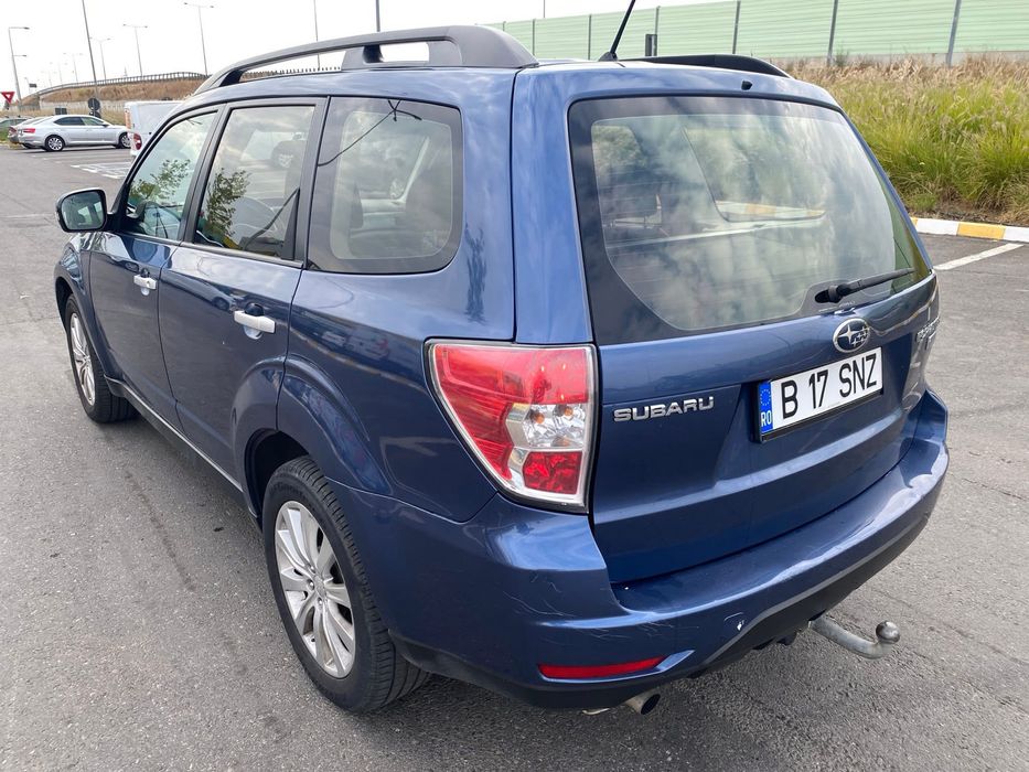 Subaru Forester AWD 4x4 2.0 Boxer-Diesel 2011  Man6+1  Pilot Camera AC