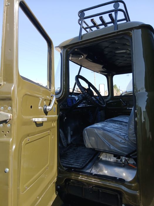 Zil 131 sotiladi