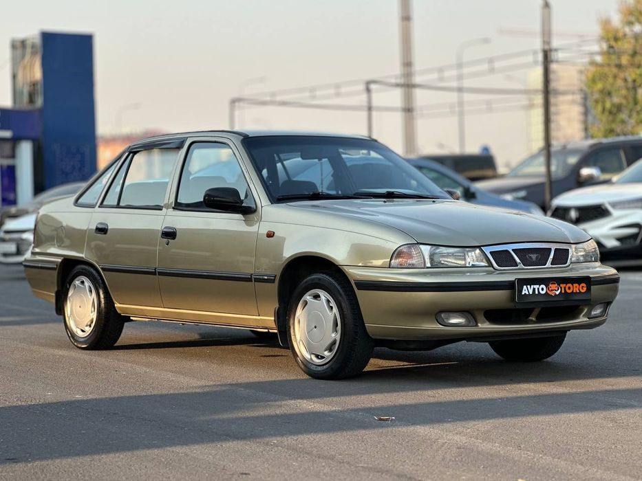 Продаётся нексия 1 сонс трамблёр