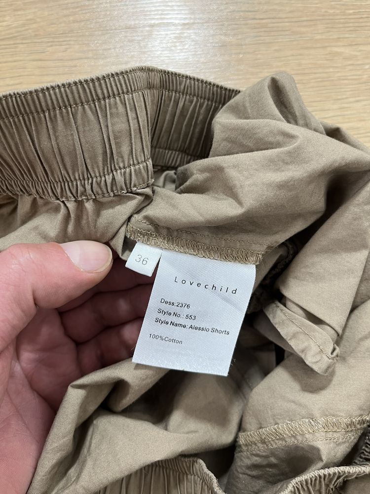 Levis дамски къси панталонки размер W26