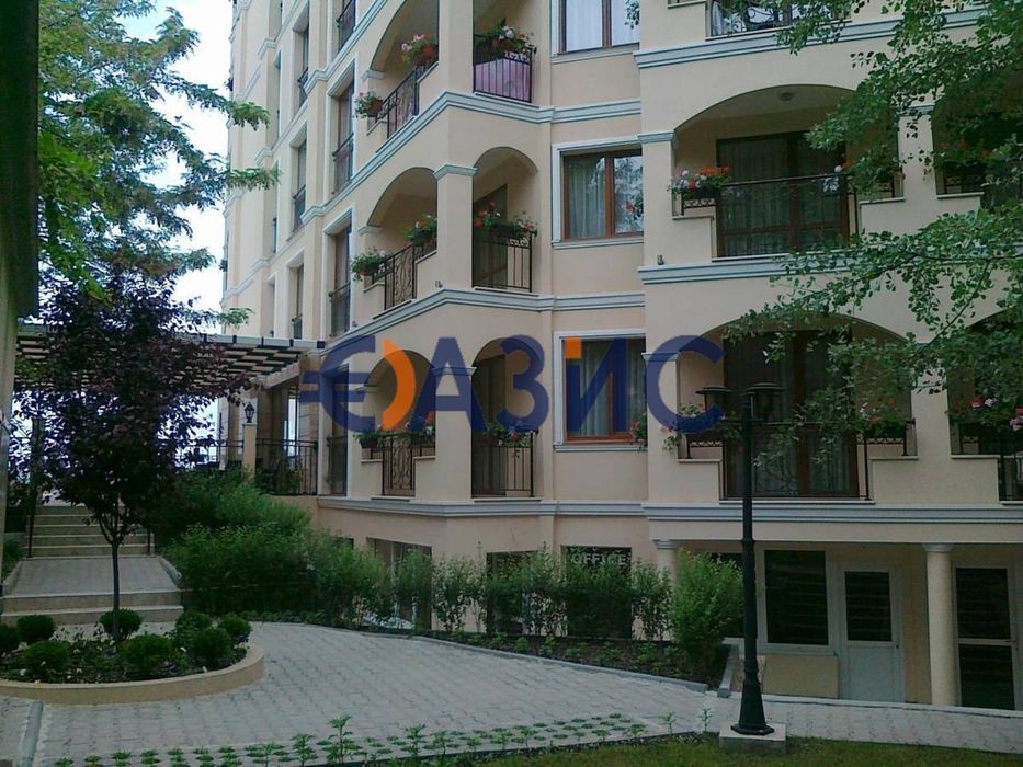 Продава се Тристаен апартамент в к.к. Слънчев бряг - 96 кв.м за 1157 €/кв.м - Снимка #12