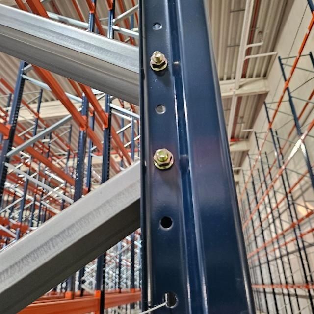 Rafturi metalice industriale