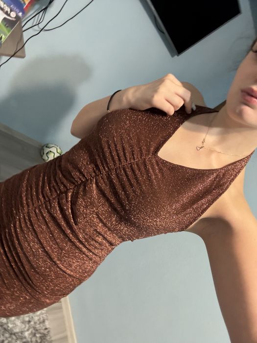 Къса рокля H&M в кафяв цвят