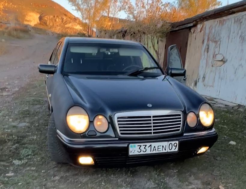 Продам мерседес бенс w 210