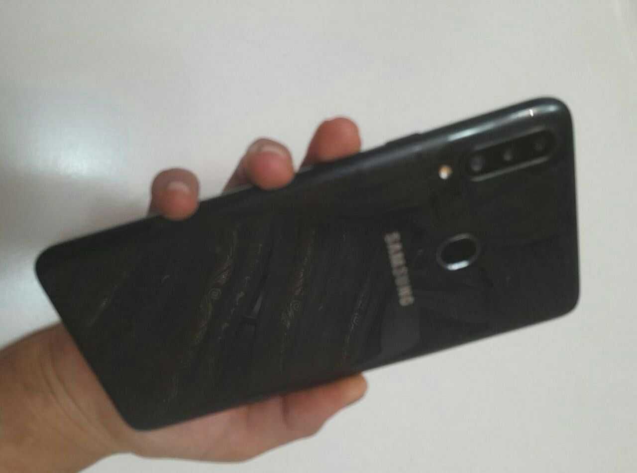 Samsung A20s sotiladi