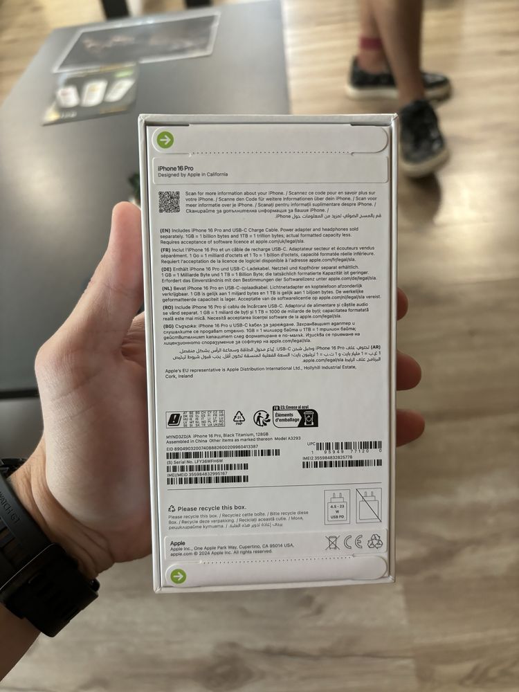 Iphone 16 Pro 128 GB Titanium Black Чисто нов