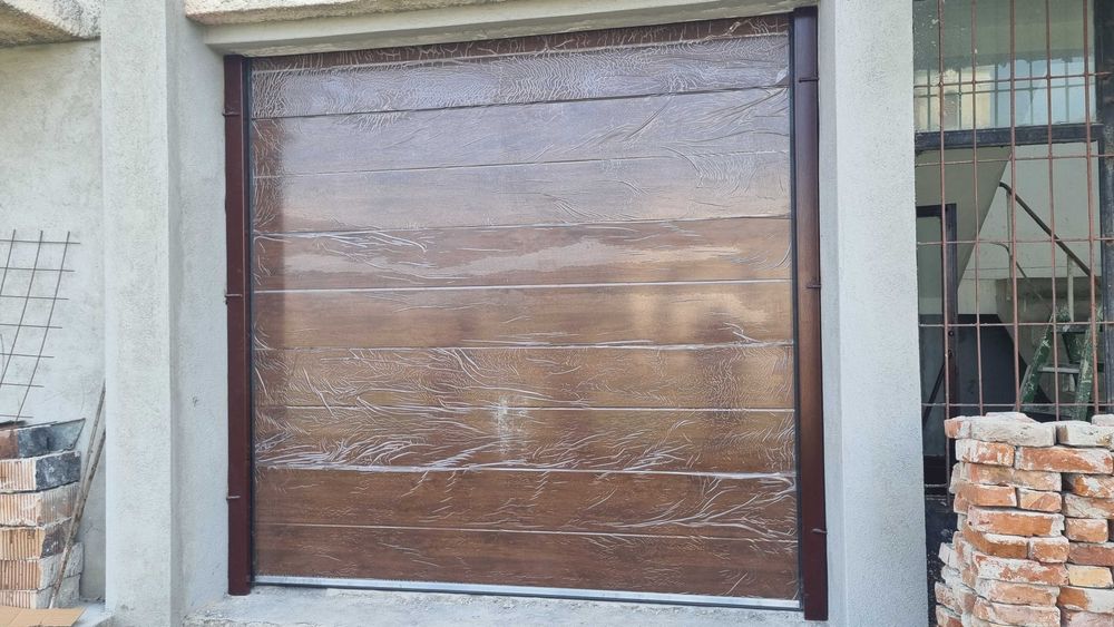 uși de garaj automate