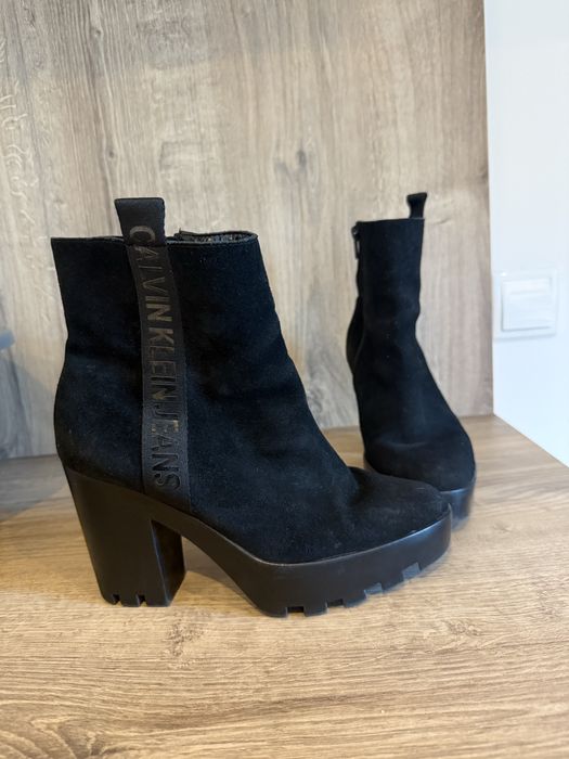 Боти Calvin Klein с дебел ток