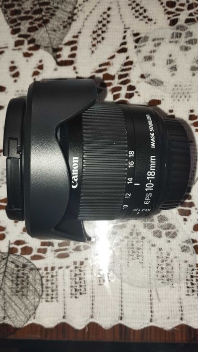 Обектив Canon EF-S 10-18mm f/4.5-5.6 IS STM