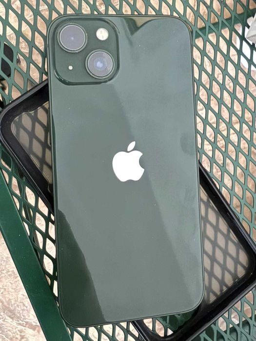 iPhone 13 – 256GB – Зелен цвят – Отлично състояние
