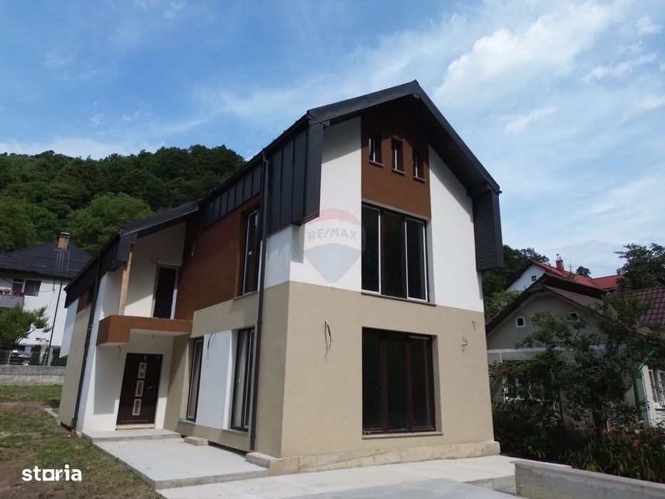 Casa noua de vanzare in zona Parcul Mare (Regina Maria)-semifinisata