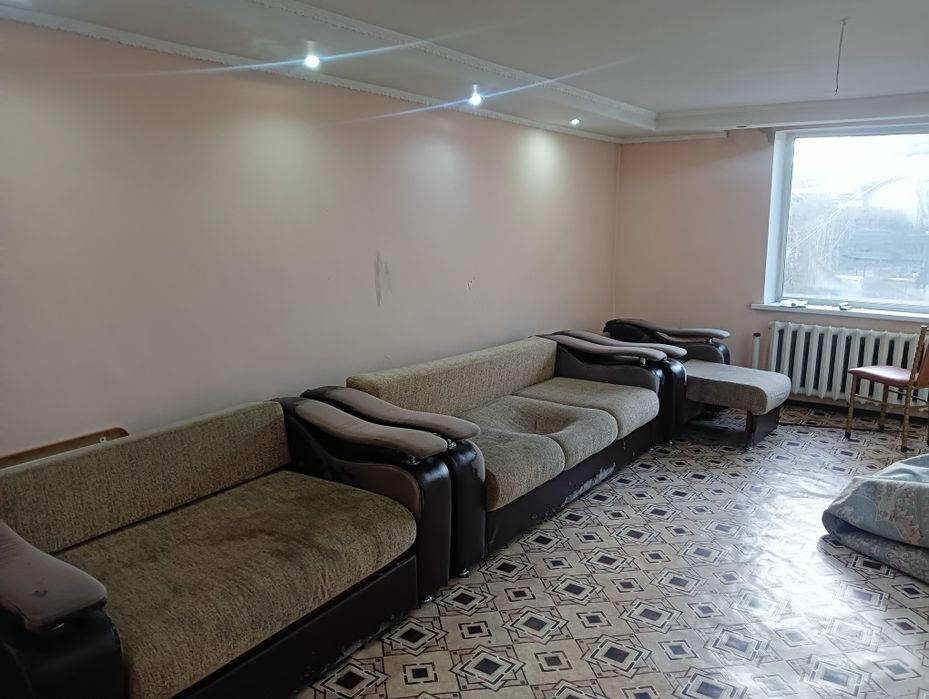 Уголок отдыха отдам даром