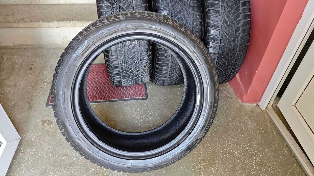Anvelope de iarna 215 50 R17 Goodyear Ultragrip Performance