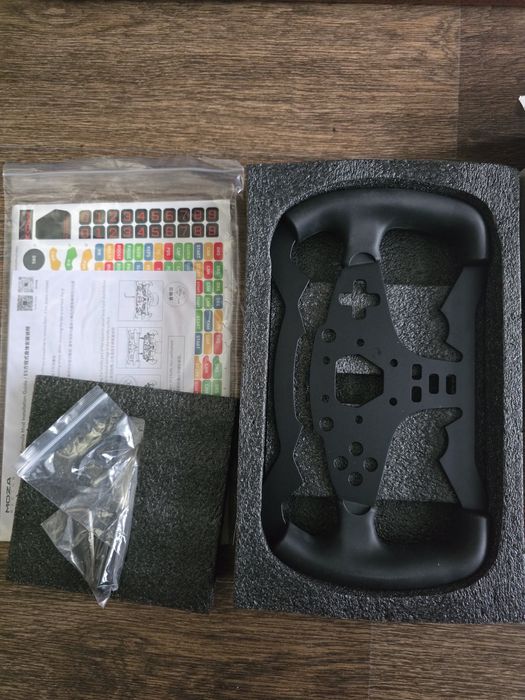 Moza ES Formula wheel