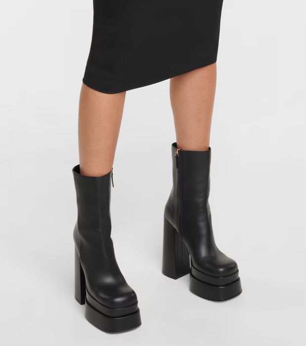 Дамски боти VERSACE