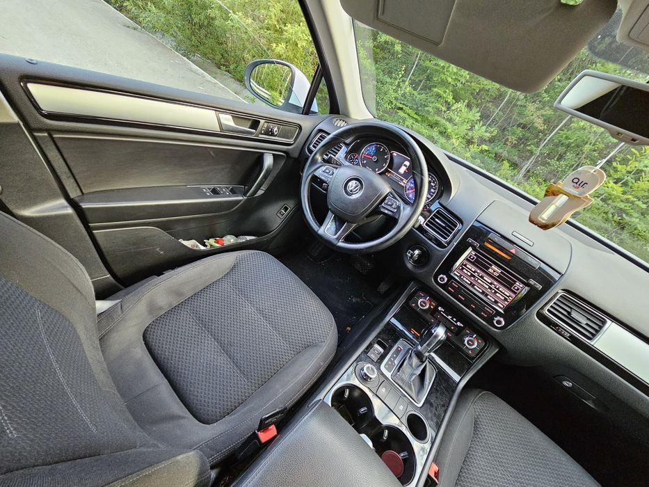 Volkswagen TOUAREG*2012*/.3.0 D / AUTOMATIK/