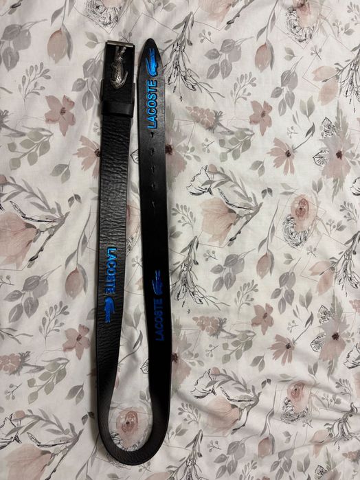 Vând curea originală Lacoste