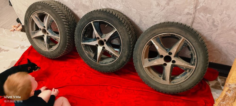 Продам титановые диски с резиной шиповоной