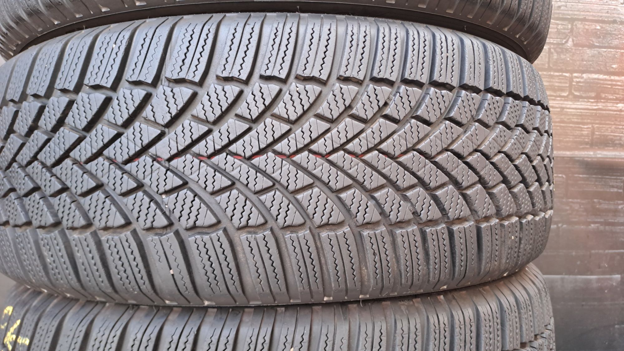 4бр. Зимни 195/55/16 Bridgestone Blizzak LM 005