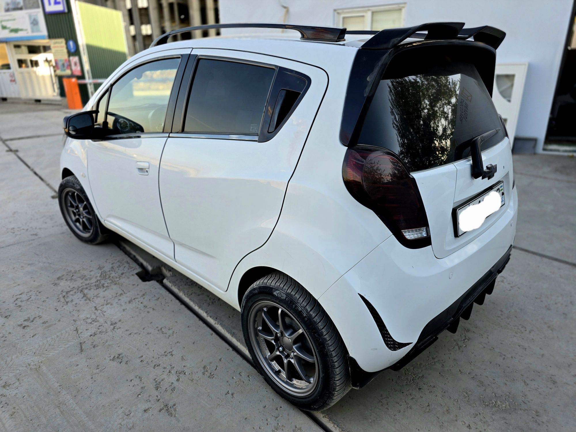 Spark 3 pozitsa polniy navarot