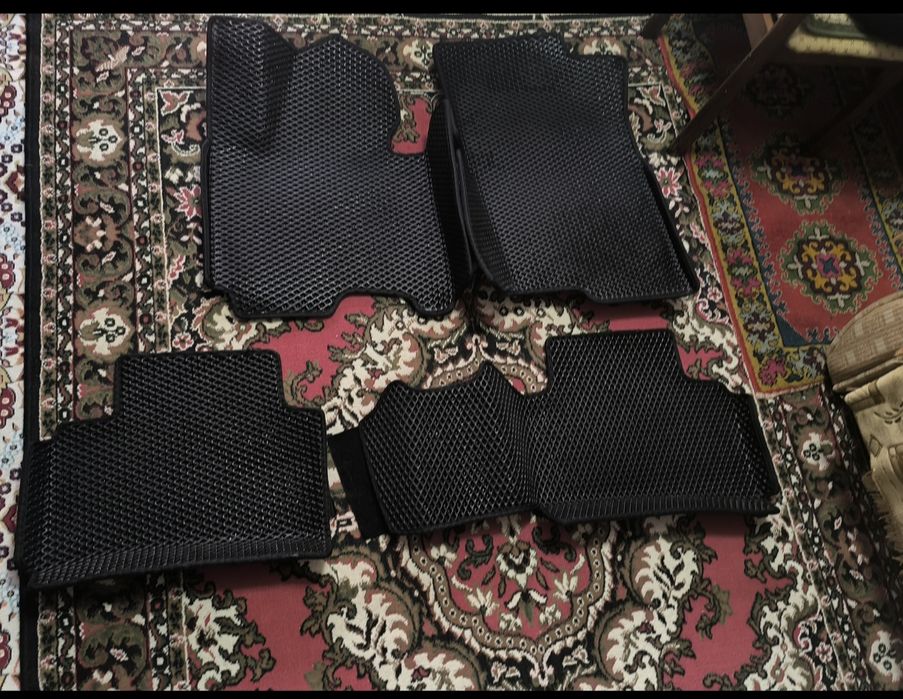 Продам полики ева Hyundai Mufasa