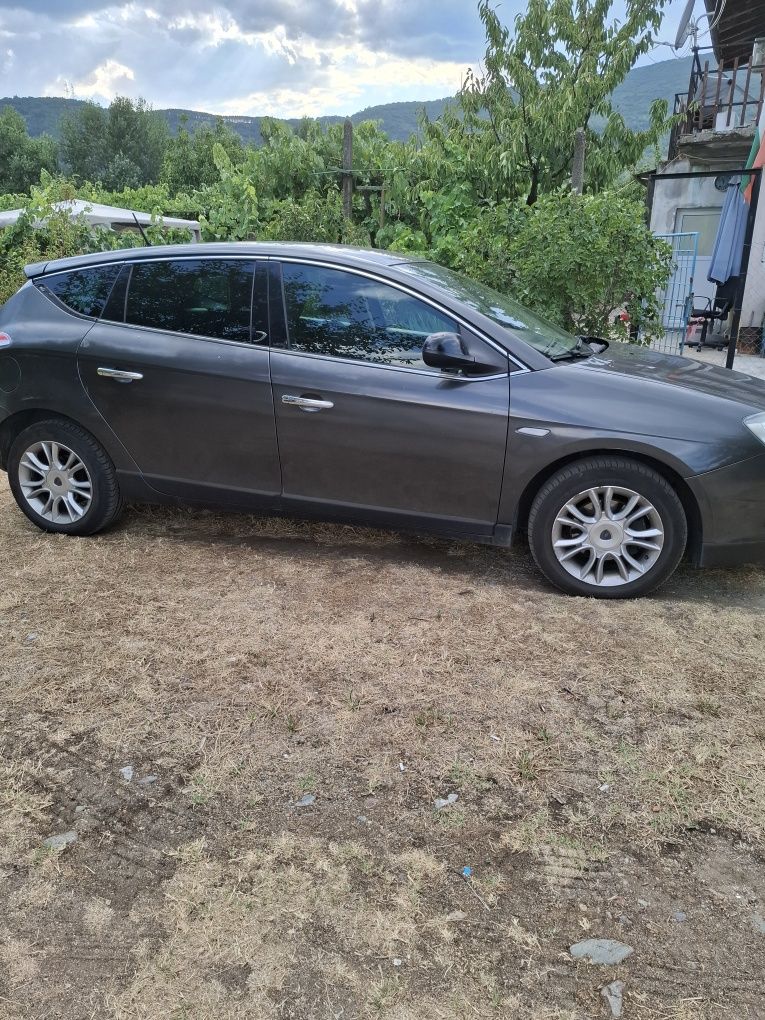 Lancia Delta 1.6 120к.с