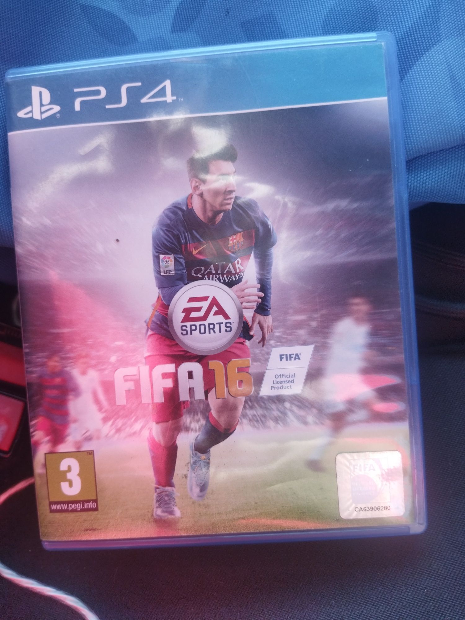 Vând joc PS4 FIFA16