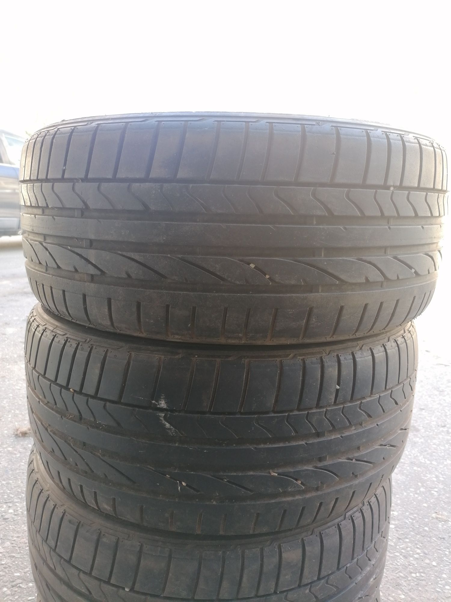 Vand cauciucuri de vara Bridgestone r17