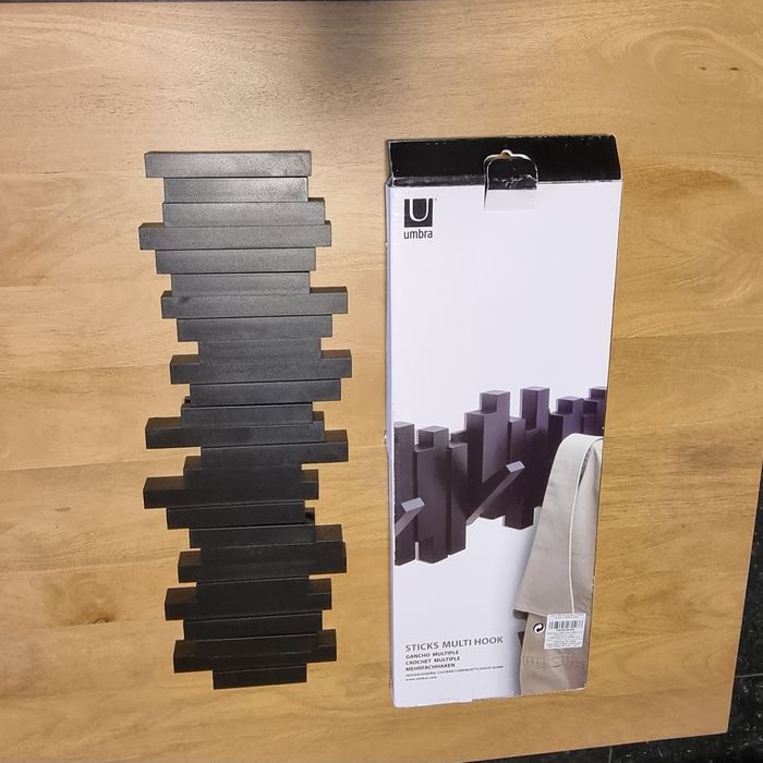 Cuier de perete negru Sticks