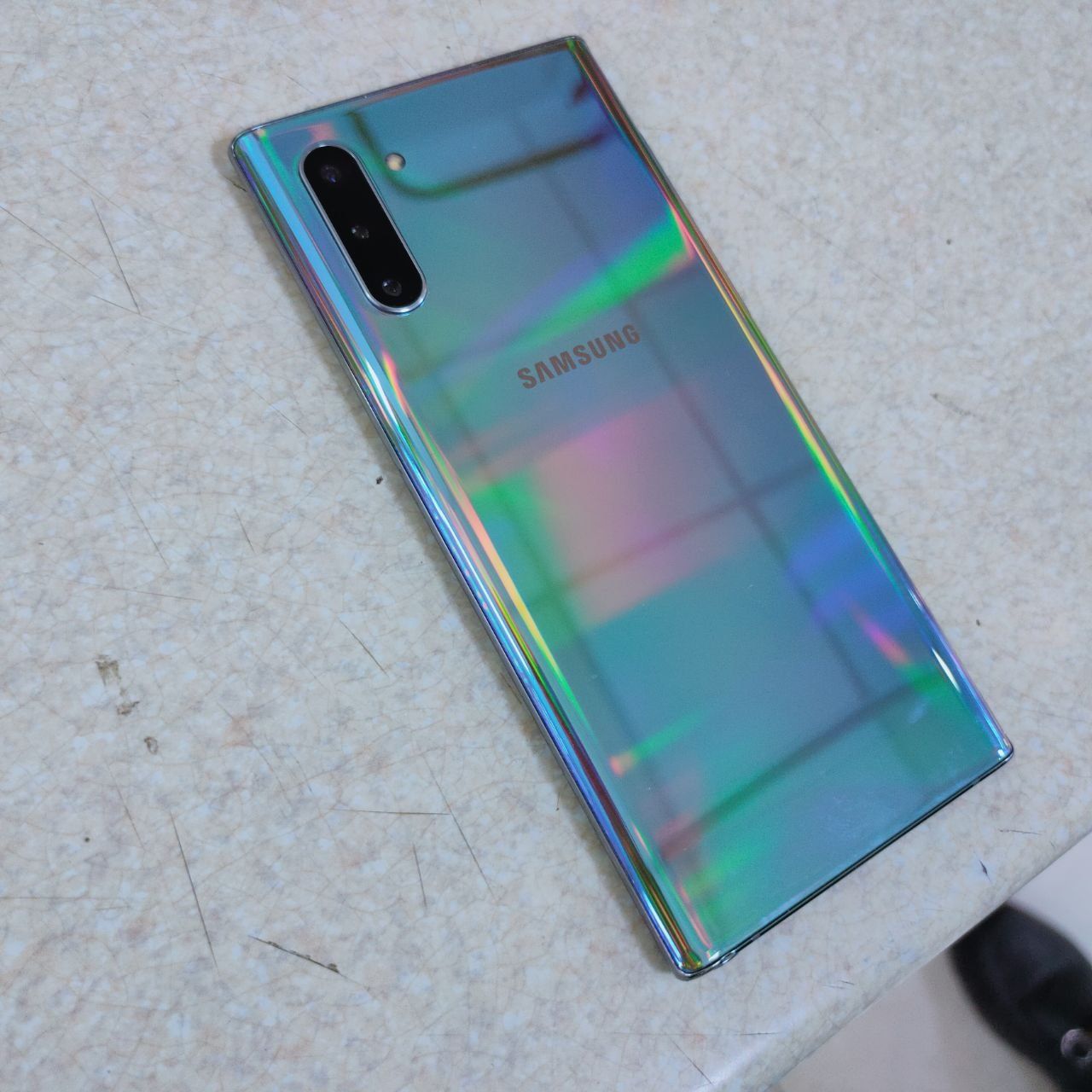 Samsung Note 10  idealniy  5 G halol ishlavotgan telefon