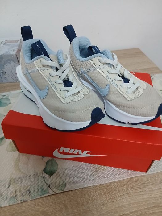 Adidasi air max intrlk lite