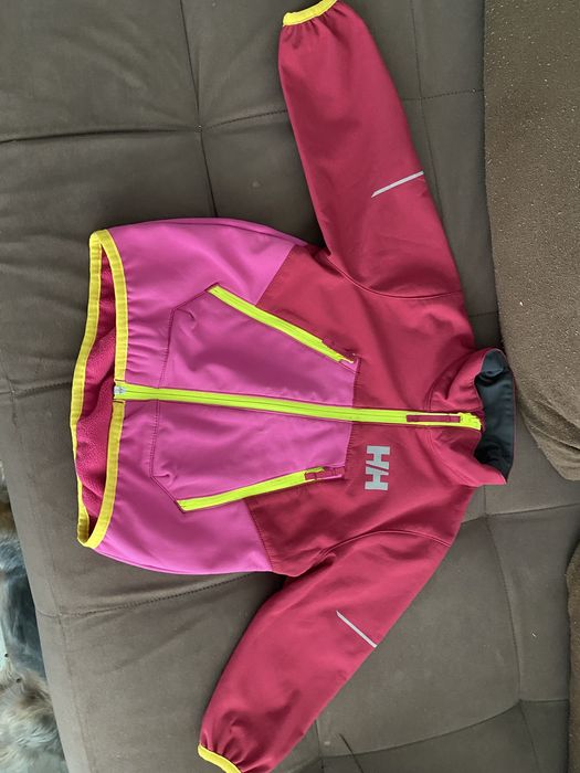 Ветровка за момиченце