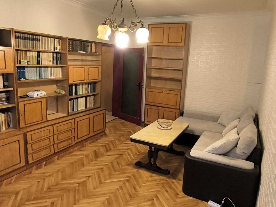 Продава се 2-стаен апартамент в Лозенец.