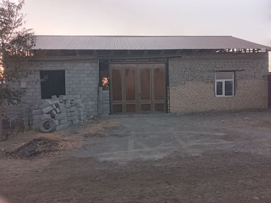 Участка сотилади