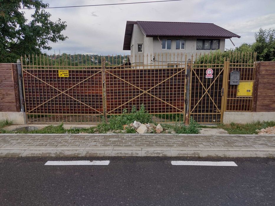 Casa de vanzare P+P1+M