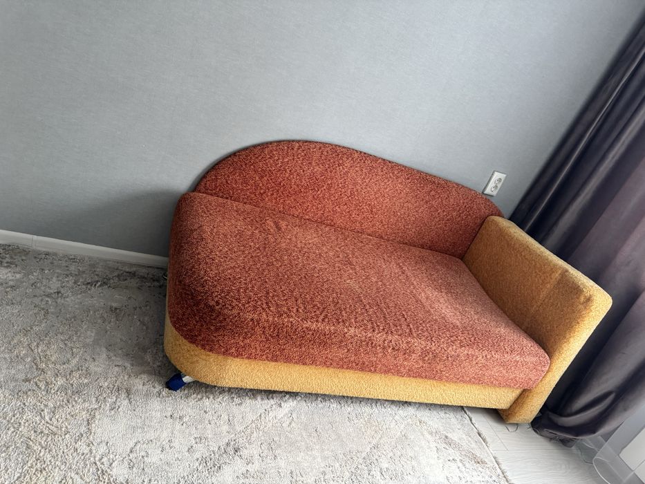 Срочно продам диван!