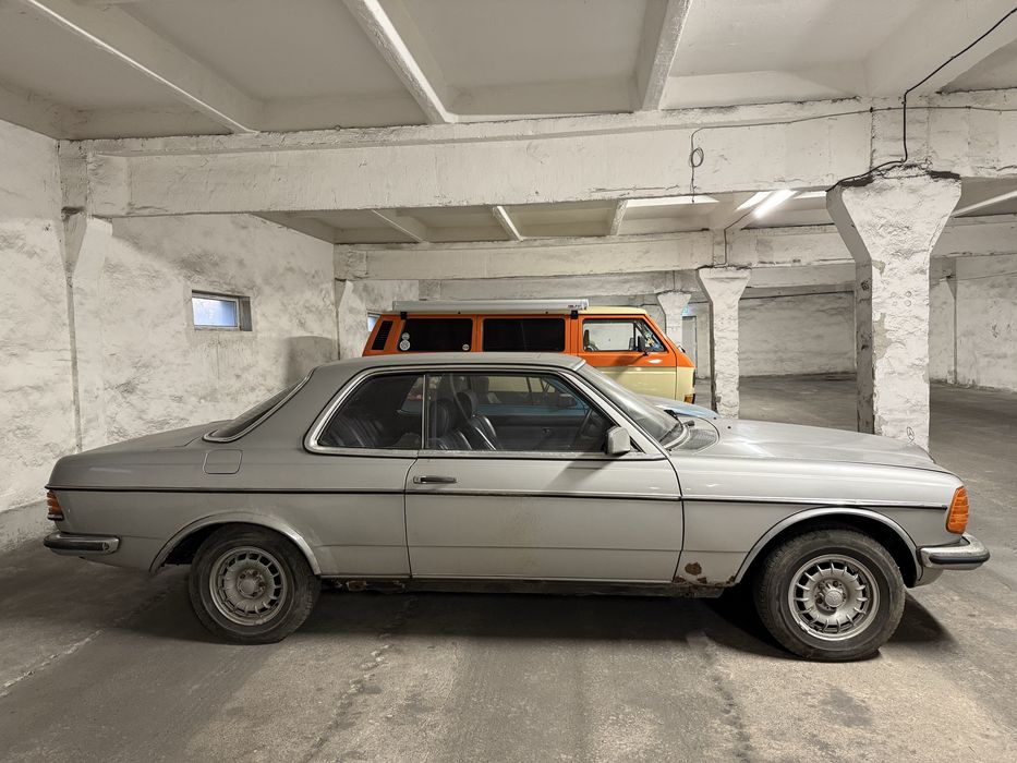 Mercedes W123 CE (Coupe)