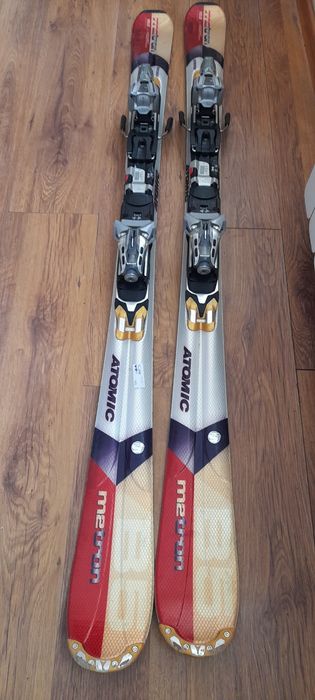 Schiuri Atomic  si clapari