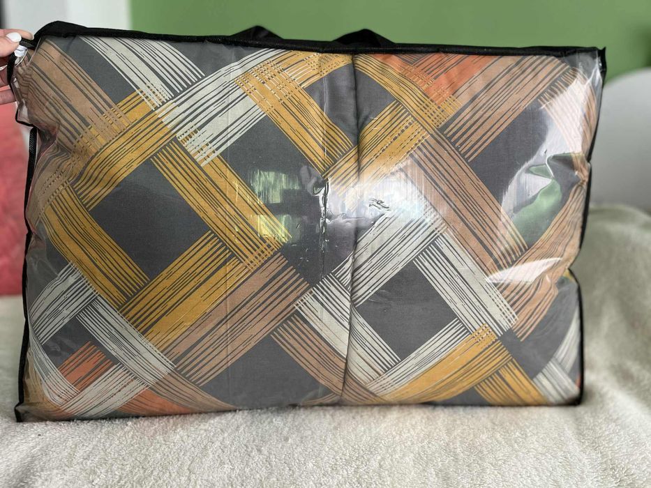 Спални комплекти с олекотена завивка/Български/