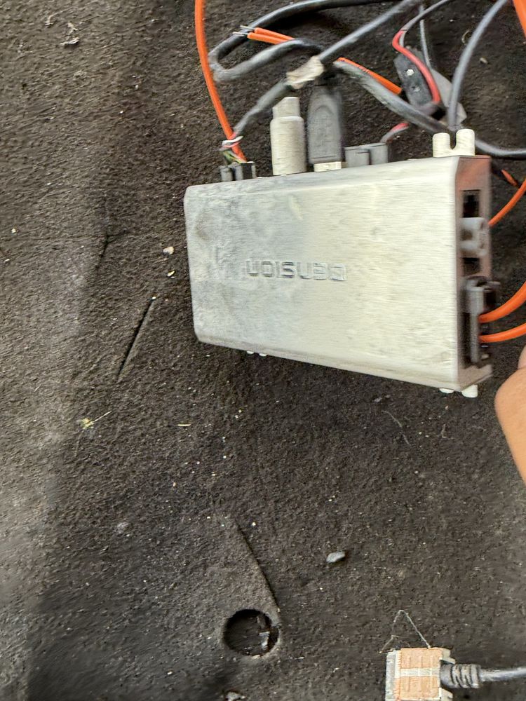 Bluetooth адаптор Dension 500 Gateway флашка карта интерфейс