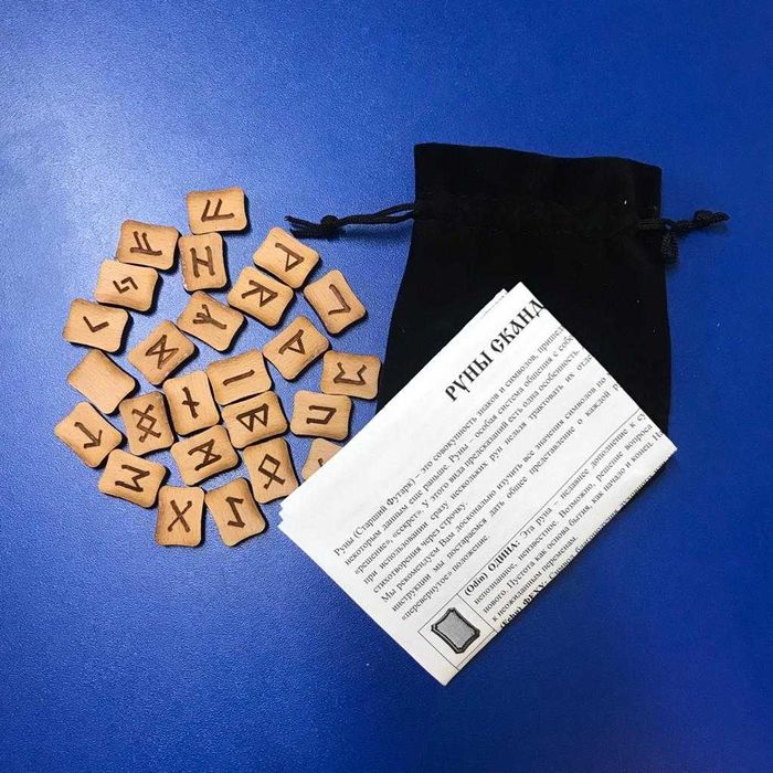 Набор скандинавских рун 25 штук бук в комплекте мешочек