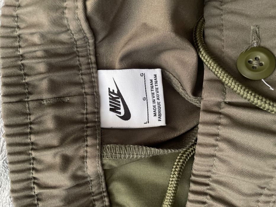 Долнище Nike мъжко L размер