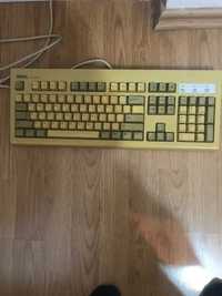 Tastatura vintage
