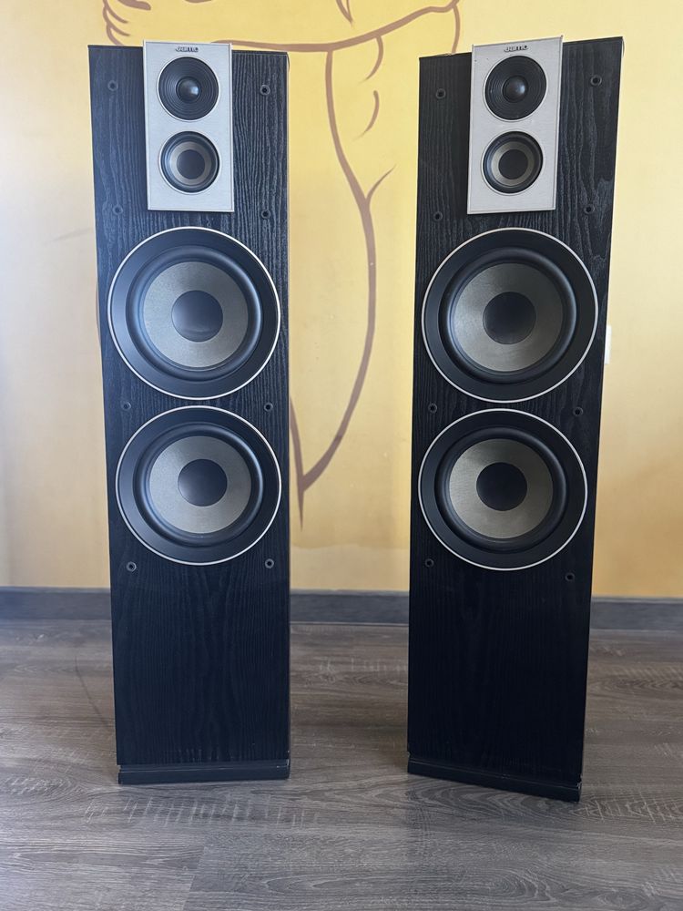 Тонколони Jamo и усилвател Pioneer