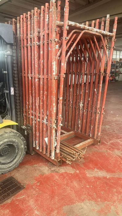 Vand podine zincate și schela