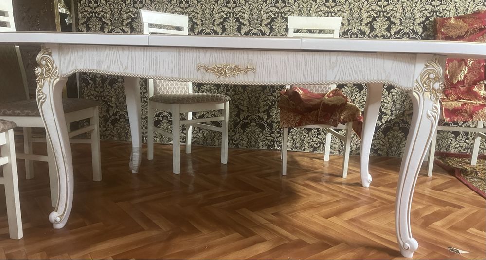 Продам стол