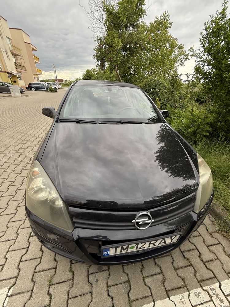 Autoturism Opel Astra H