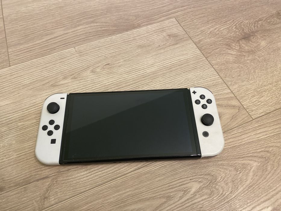 Nintendo switch OLED alb